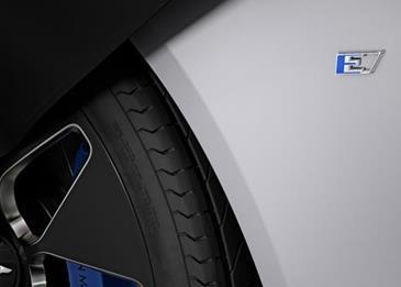 أسرار أولى سياراتها الكهربائية بالكامل: RAPIDE E أول سيارة تعمل بالبطارية الكهربائية من انتاج Aston Martin